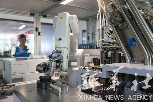 海螺集团再启机器人新项目 智能技术加速“占领”水泥厂运营